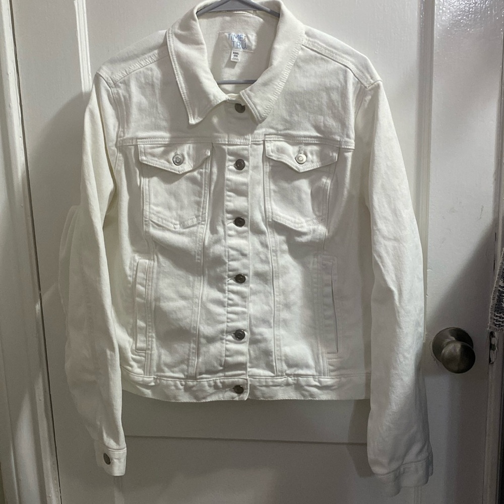 Women's White Denim Jacket - Picture 1 of 13
